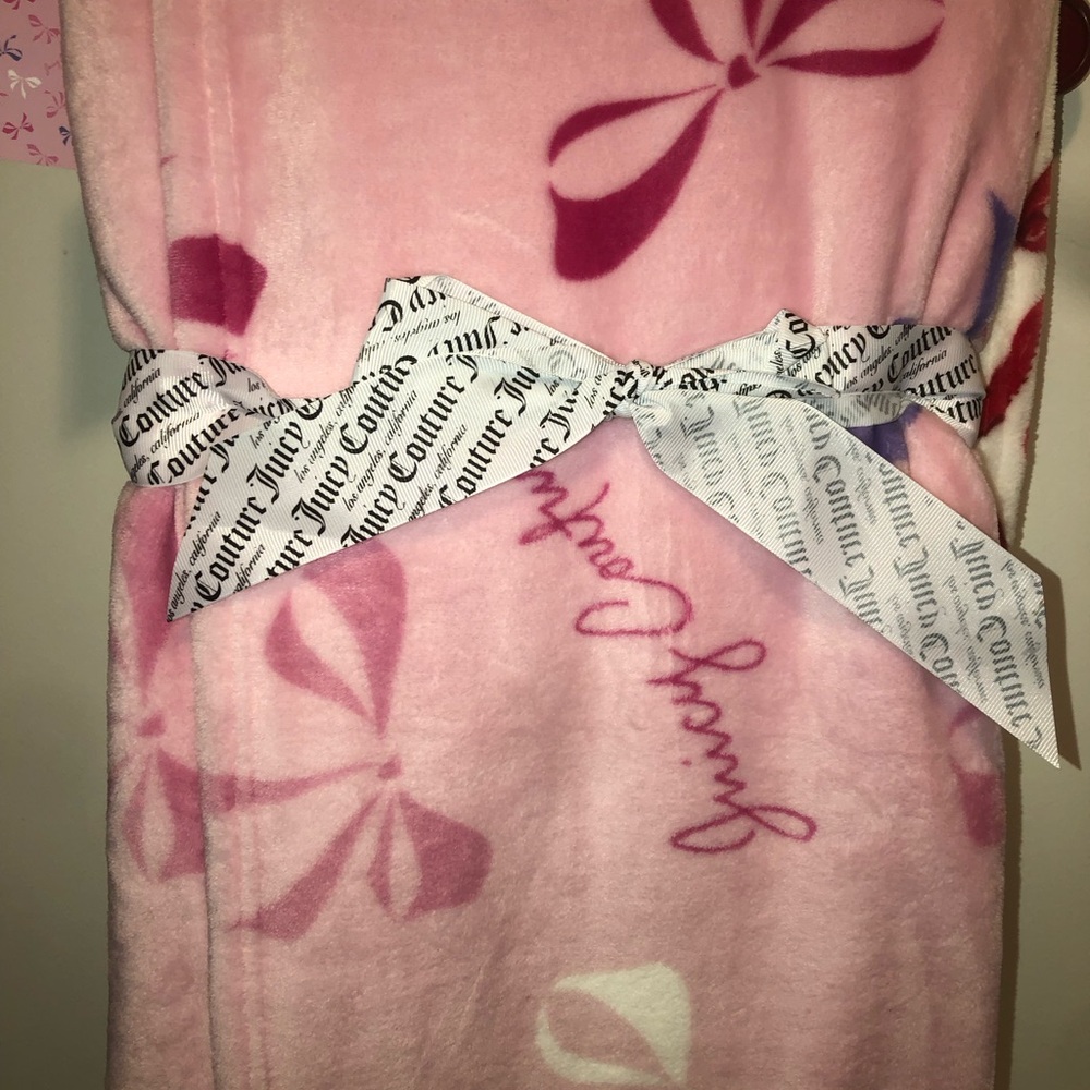 🎀 Juicy Couture Pink Blanket with Bows